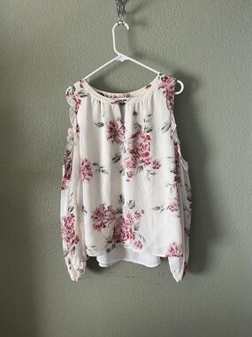 Sanctuary Cream Floral Cold-Shoulder Blouse with Pink Blooms